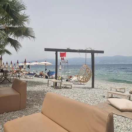 Loft Magna Grecia Reggio Calabria Centro Storico A 3 Minuti A Piedi Dal Mare Apartamento Exterior foto