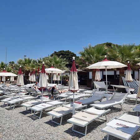 Loft Magna Grecia Reggio Calabria Centro Storico A 3 Minuti A Piedi Dal Mare Apartamento Exterior foto