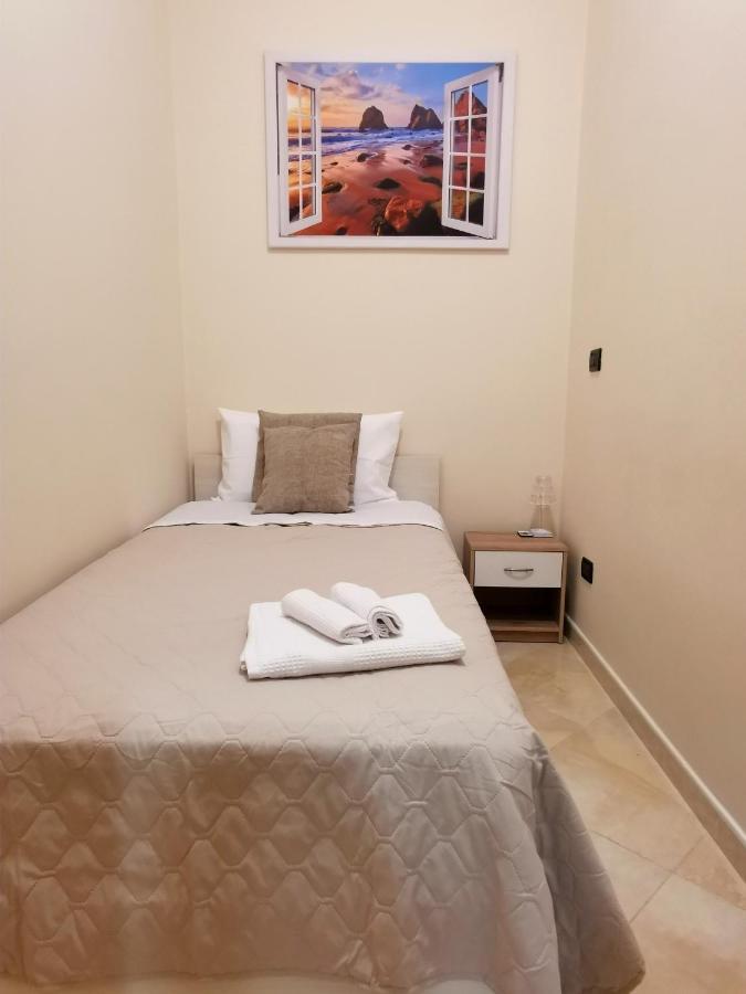 Loft Magna Grecia Reggio Calabria Centro Storico A 3 Minuti A Piedi Dal Mare Apartamento Exterior foto