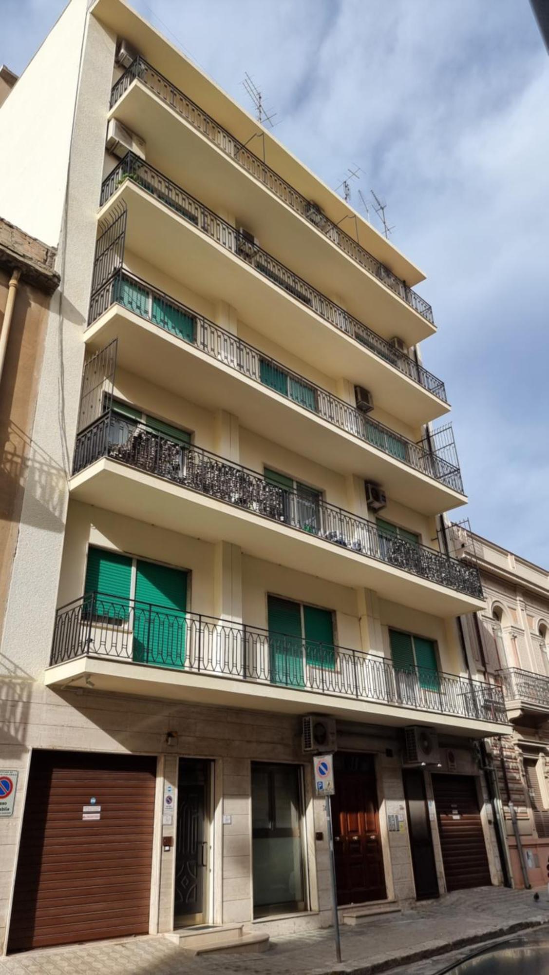 Loft Magna Grecia Reggio Calabria Centro Storico A 3 Minuti A Piedi Dal Mare Apartamento Exterior foto