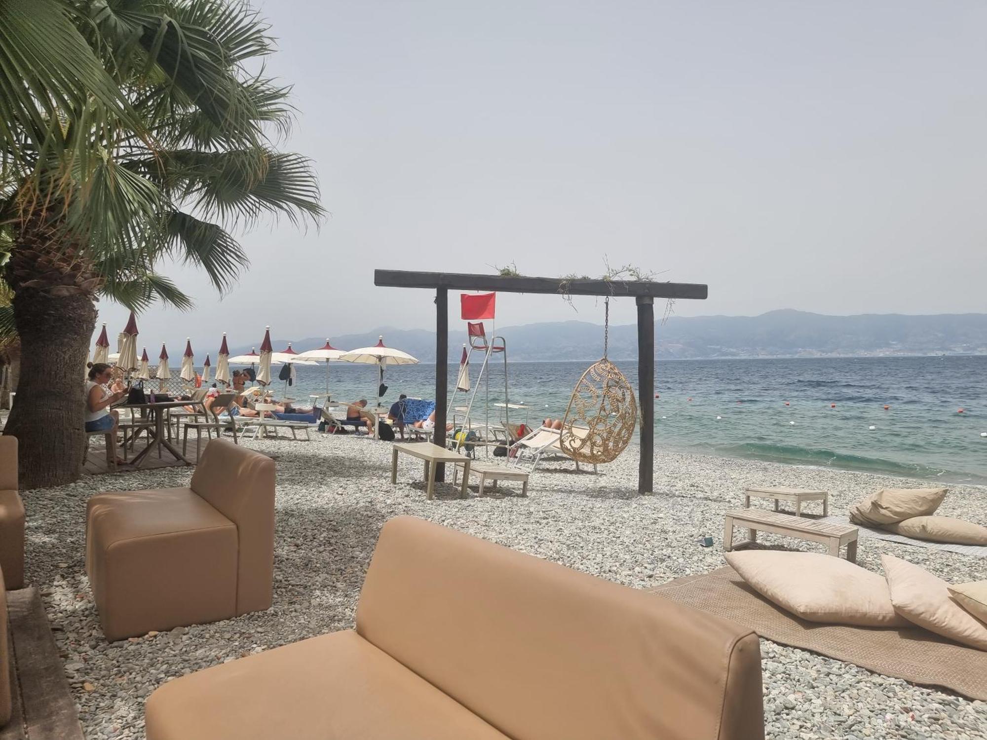 Loft Magna Grecia Reggio Calabria Centro Storico A 3 Minuti A Piedi Dal Mare Apartamento Exterior foto